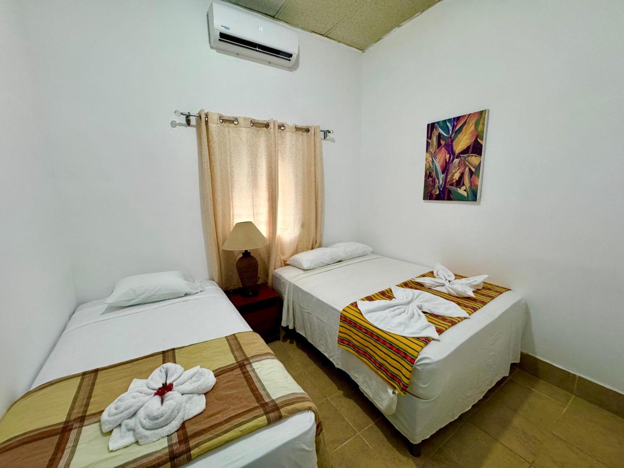 Hostal Inn 1 Flores Zewnętrze zdjęcie